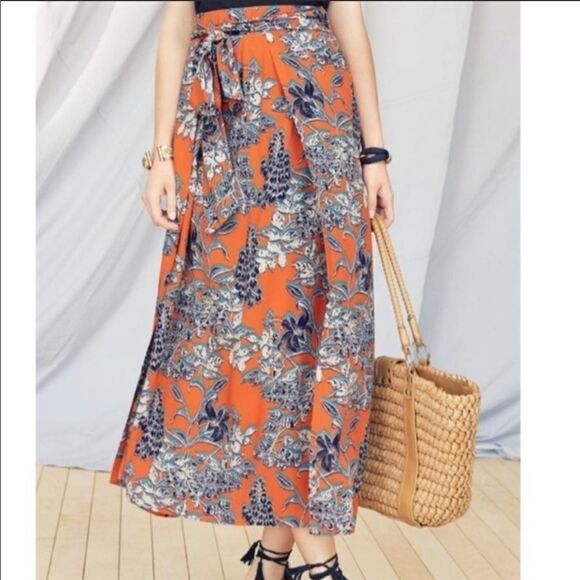 CAbi Calypso Skirt - Picture 2 of 8